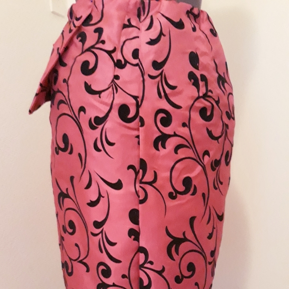 Jacket and Skirt ensemble - Picture 2 of 10